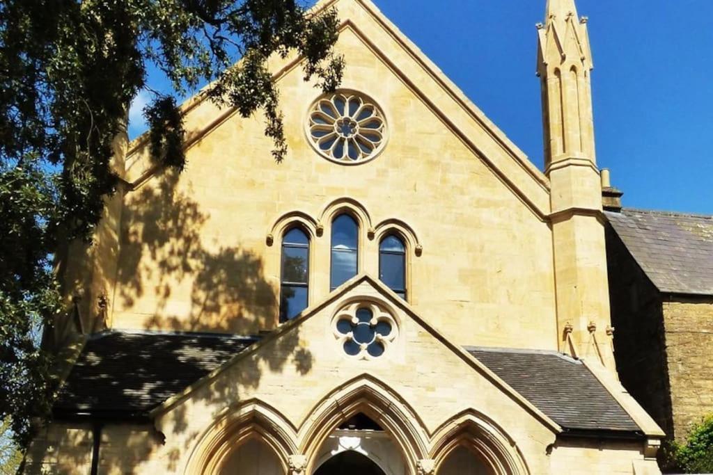 Cotswold Chapel, Sleeps Up To 5 In Kingsize Beds Leilighet Chipping Norton Eksteriør bilde