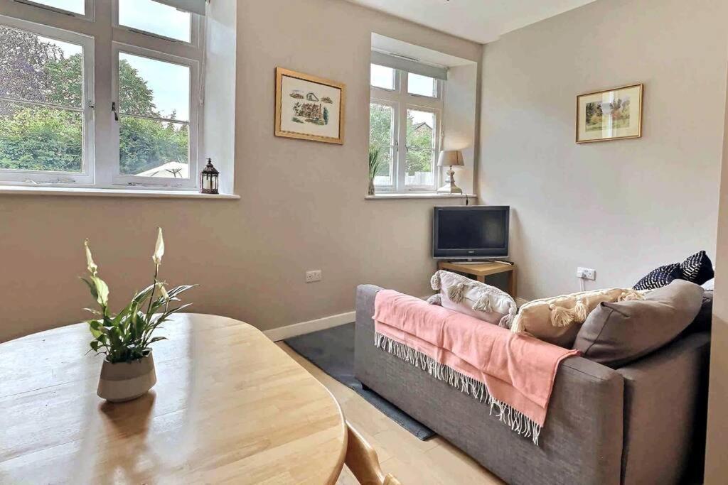 Cotswold Chapel, Sleeps Up To 5 In Kingsize Beds Leilighet Chipping Norton Eksteriør bilde