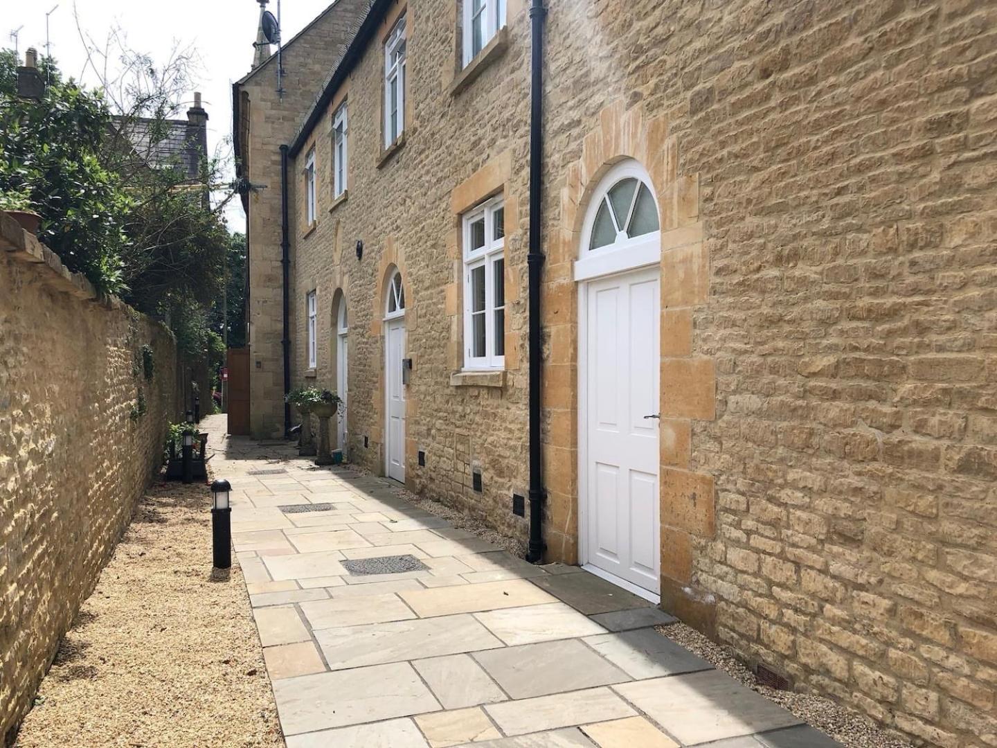 Cotswold Chapel, Sleeps Up To 5 In Kingsize Beds Leilighet Chipping Norton Eksteriør bilde